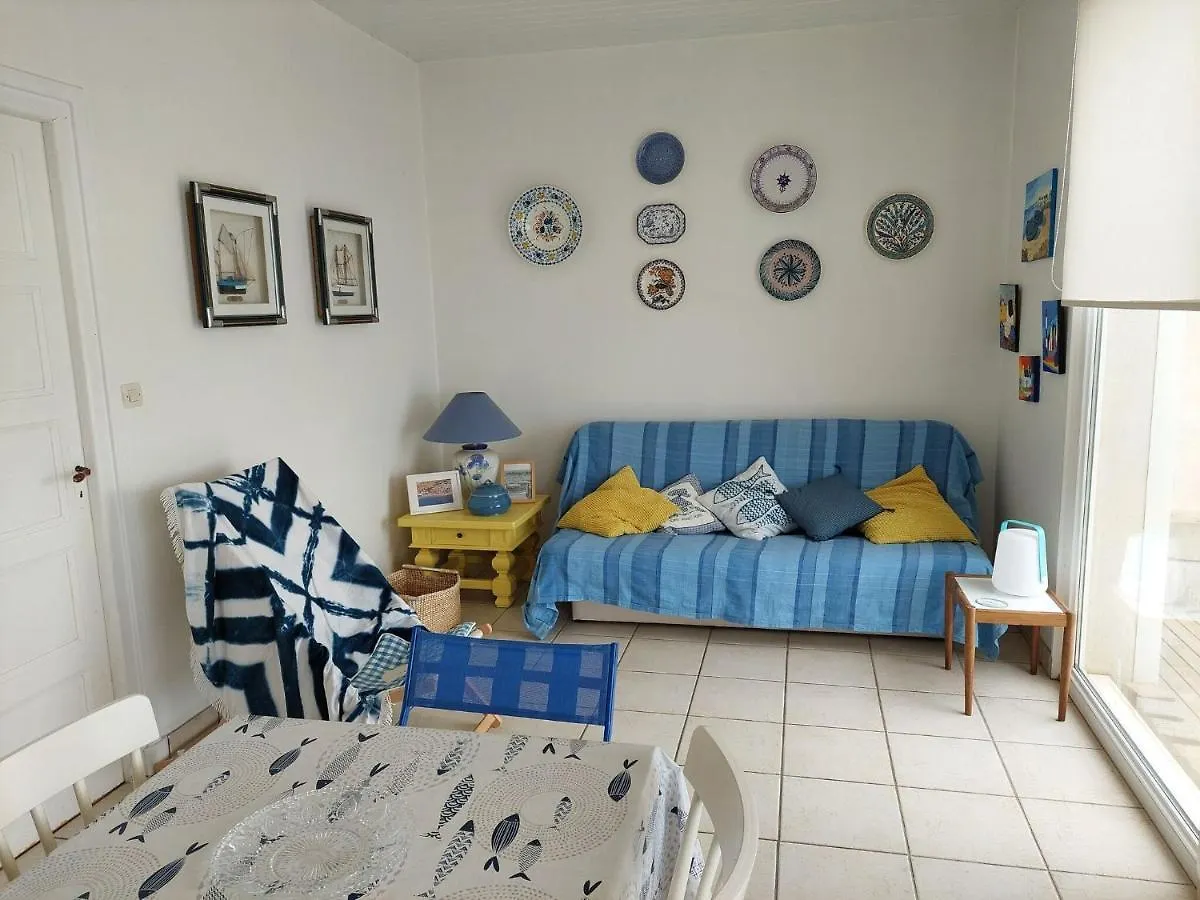 Holiday home The Sea At Your Doorstep, 180° Panoramic View, Plouescat